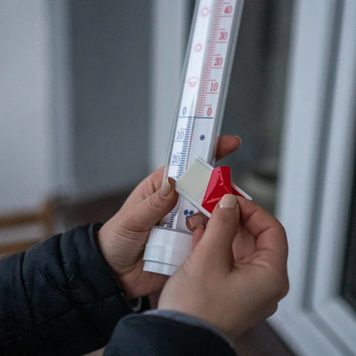 Fensterthermometer, polnische Produktion  (-60°C bis +50°C) 23cm - 4 ['Außenthermometer', ' Thermometer', ' Fensterthermometer', ' Thermometer mit lesbarer Skala', ' Kunststoffthermometer', ' Thermometer für Fenster', ' Thermometer für Balkon', ' doppelseitiges Thermometer', ' selbstklebendes Thermometer']