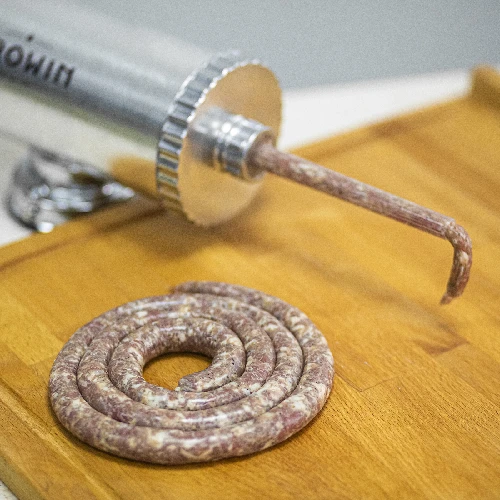 Horizontaler Wurstfüller 2.5 kg mit Silikonkolben - 14 ['Wurstfüller', ' horizontaler Wurstfüller', ' Wurstspritze', ' Fleischspritze', ' Wurstfüller für zuhause', ' Wurstfüller für die Gastronomie', ' Zubehör für die Wurstzubereitung']